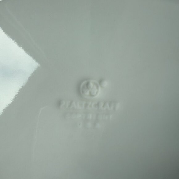 Vintage Pfaltzgraff Filigree Serving 14.5" Platter - Picture 4 of 4